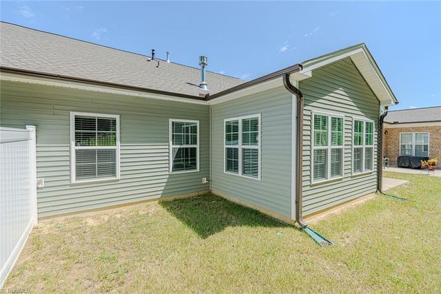 1074 Stowe Street, Burlington, NC 27215