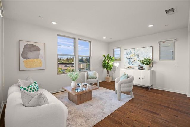 1087 Bigleaf Place 109, San Jose, CA 95131