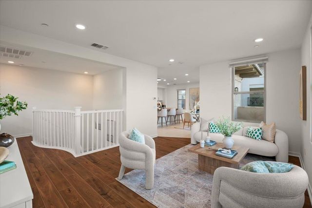 1087 Bigleaf Place 109, San Jose, CA 95131