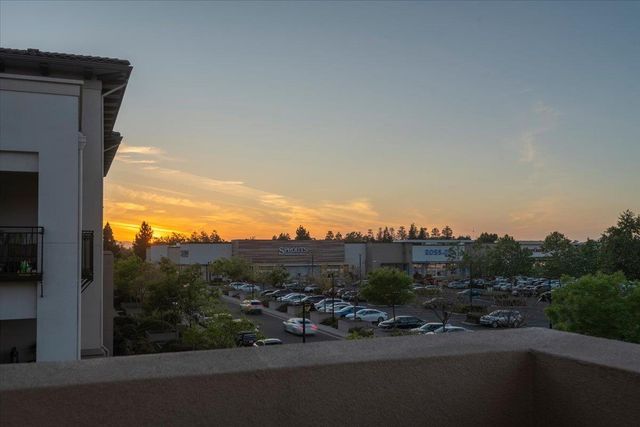 1087 Bigleaf Place 109, San Jose, CA 95131