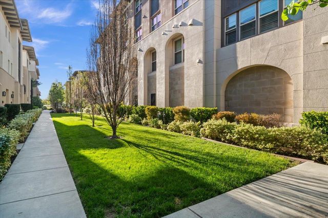 1087 Bigleaf Place 109, San Jose, CA 95131