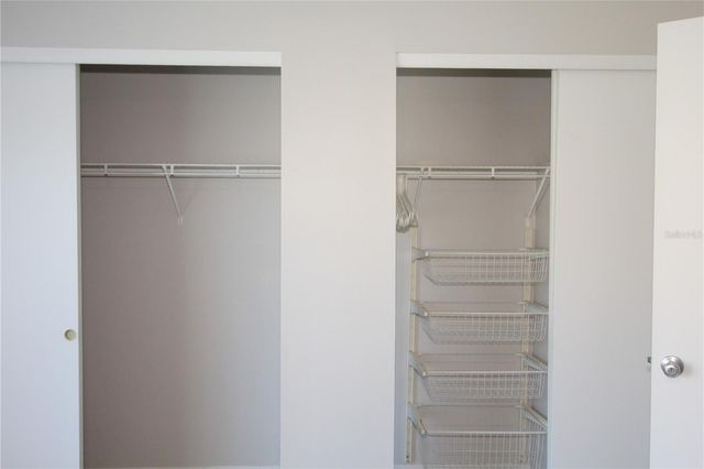 2628 HIDDEN LAKE DRIVE N B, Sarasota, FL 34237