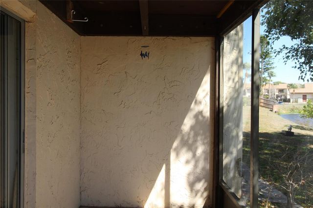 2628 HIDDEN LAKE DRIVE N B, Sarasota, FL 34237