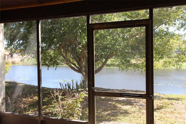 2628 HIDDEN LAKE DRIVE N B, Sarasota, FL 34237