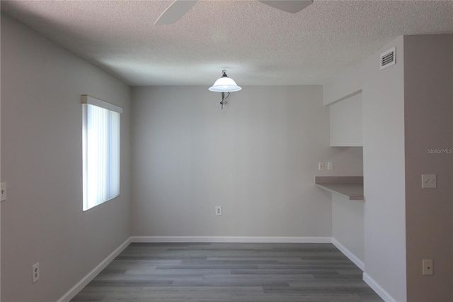 2628 HIDDEN LAKE DRIVE N B, Sarasota, FL 34237