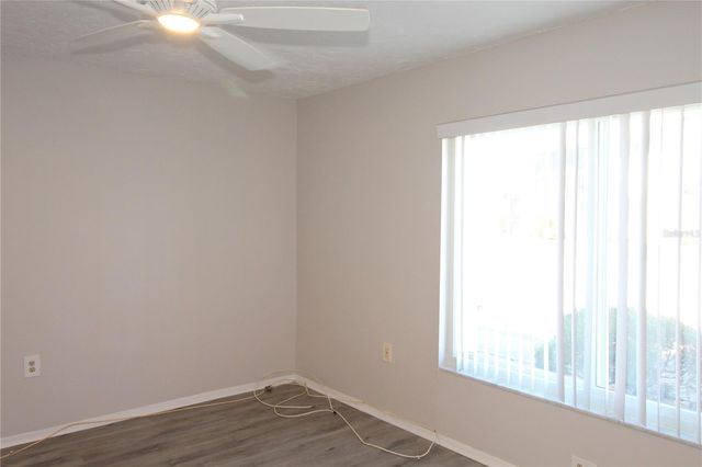 2628 HIDDEN LAKE DRIVE N B, Sarasota, FL 34237