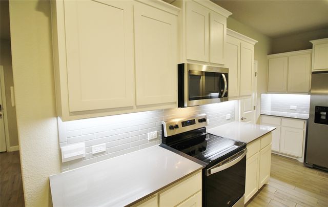 1449 Bennett Drive, Burleson, TX 76028