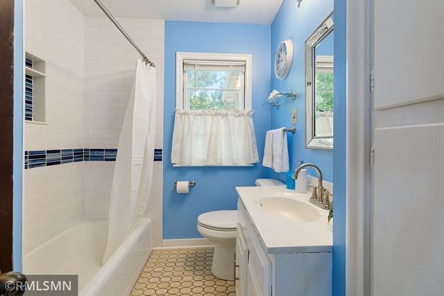 4906 Logan Avenue N, Minneapolis, MN 55430