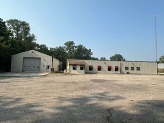 2720 Raffel Road, Woodstock, IL 60098