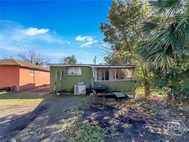 725 FRUIT Street, Savannah, GA 31415