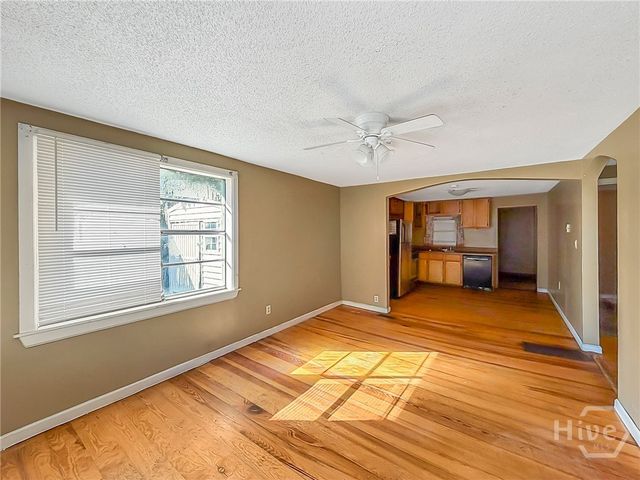 725 FRUIT Street, Savannah, GA 31415