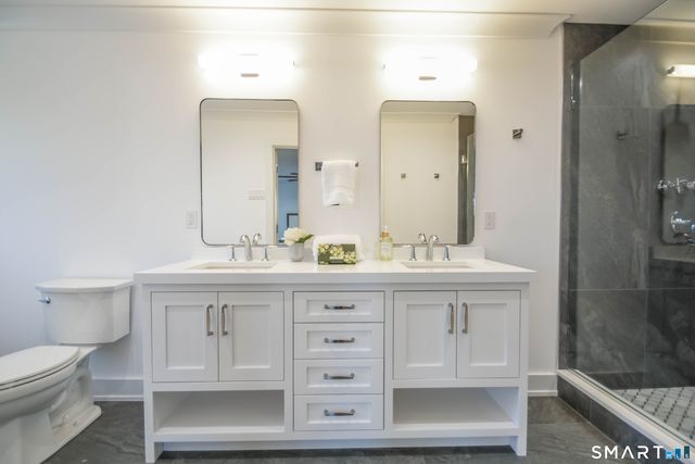 345 Reef Road C9, Fairfield, CT 06824