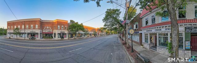 345 Reef Road C9, Fairfield, CT 06824