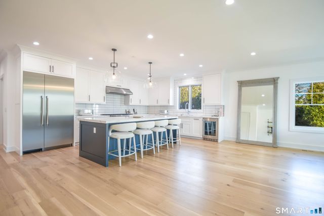 345 Reef Road C9, Fairfield, CT 06824