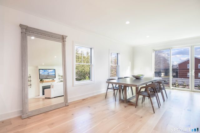 345 Reef Road C9, Fairfield, CT 06824