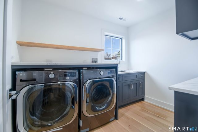 345 Reef Road C9, Fairfield, CT 06824