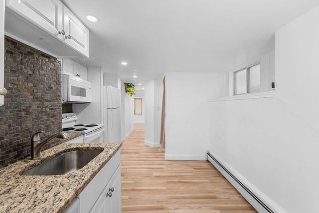 17 Vestry St, Beverly, MA 01915