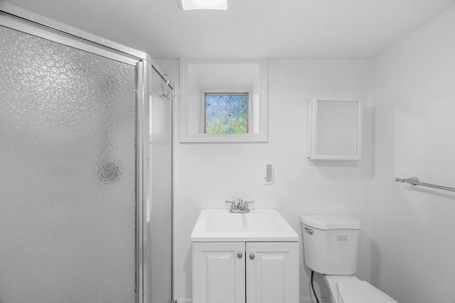 17 Vestry St, Beverly, MA 01915