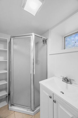 17 Vestry St, Beverly, MA 01915