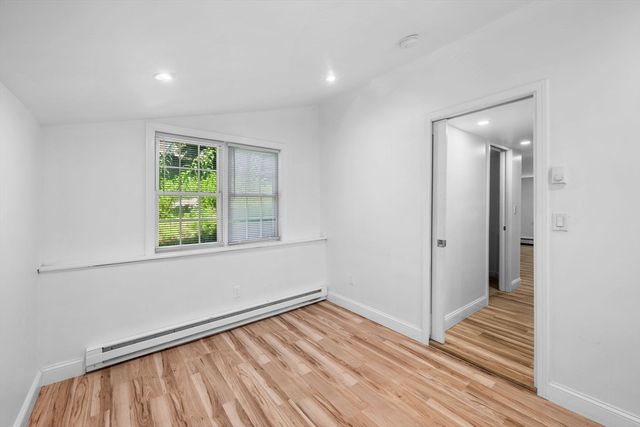 17 Vestry St, Beverly, MA 01915