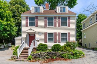17 Vestry St, Beverly, MA 01915