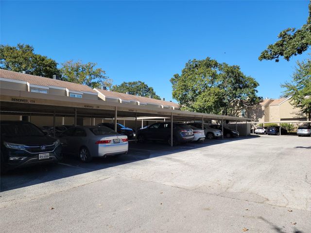 2100 Tanglewilde Street 600, Houston, TX 77063