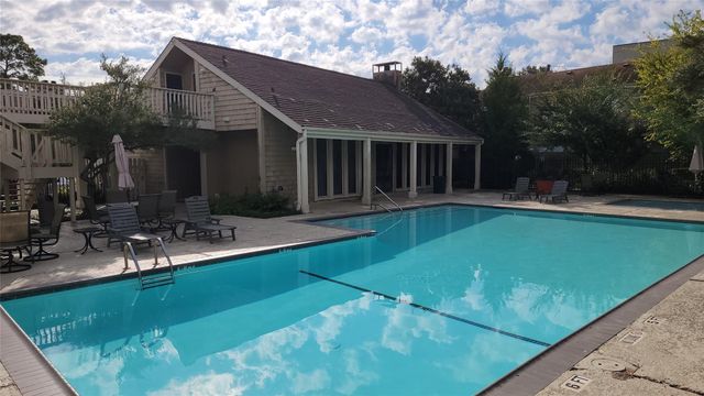 2100 Tanglewilde Street 600, Houston, TX 77063