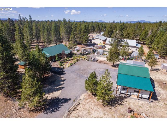 11963 BEECHWOOD Dr, La Pine, OR 97739