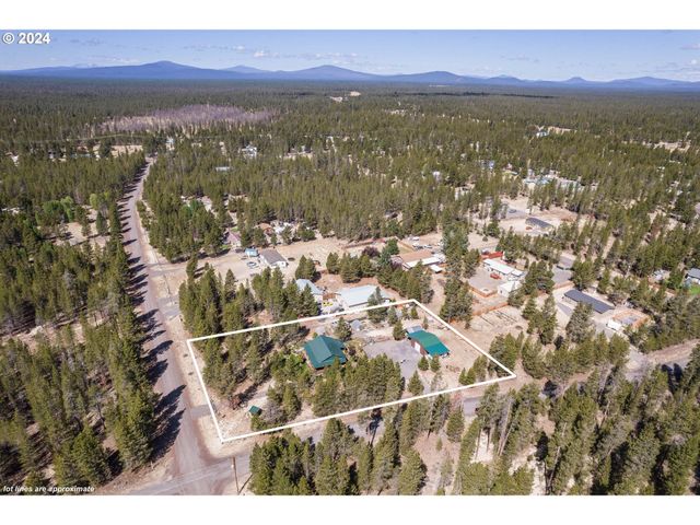 11963 BEECHWOOD Dr, La Pine, OR 97739