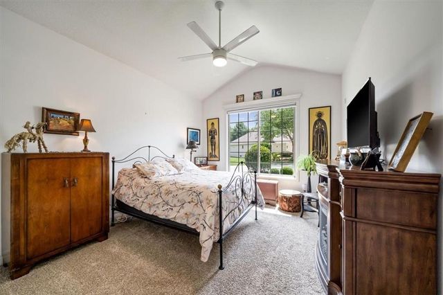 1348 SW Heartwood Drive, Lee's Summit, MO 64081