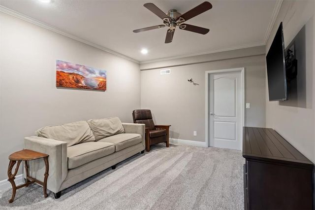 1348 SW Heartwood Drive, Lee's Summit, MO 64081