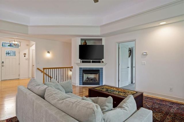 1348 SW Heartwood Drive, Lee's Summit, MO 64081