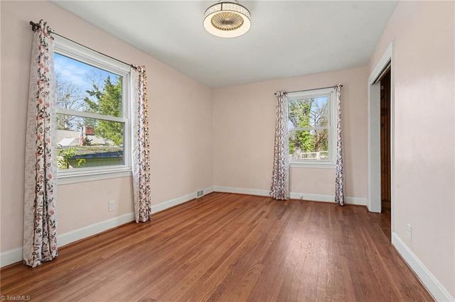 2229 Cherokee Lane, Winston-salem, NC 27103