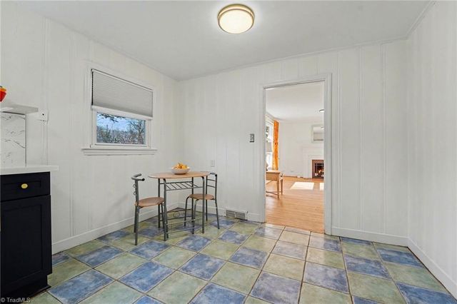 2229 Cherokee Lane, Winston-salem, NC 27103