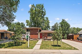 12303 E Park Lane Drive, Aurora, CO 80011