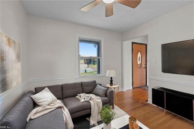 3767 Brennan AVE, Norfolk, VA 23502