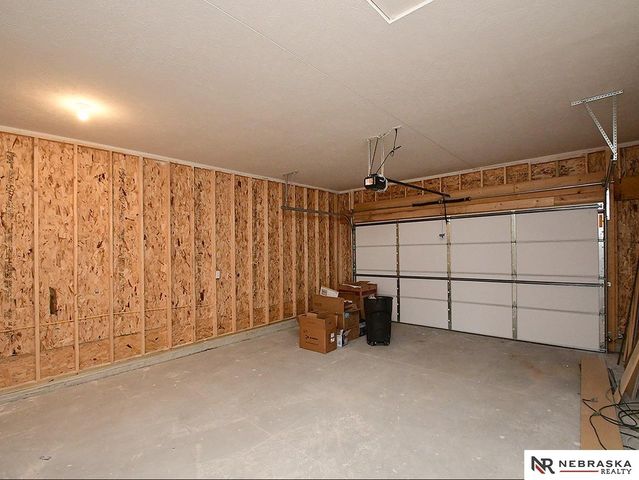 1724 Morgan Drive, Nebraska City, NE 68410