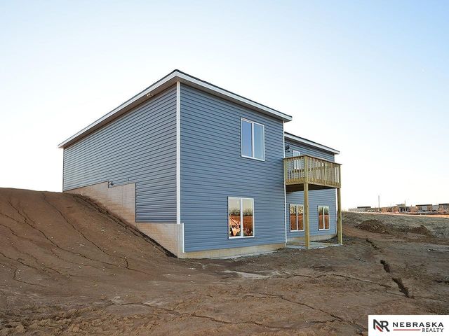 1724 Morgan Drive, Nebraska City, NE 68410