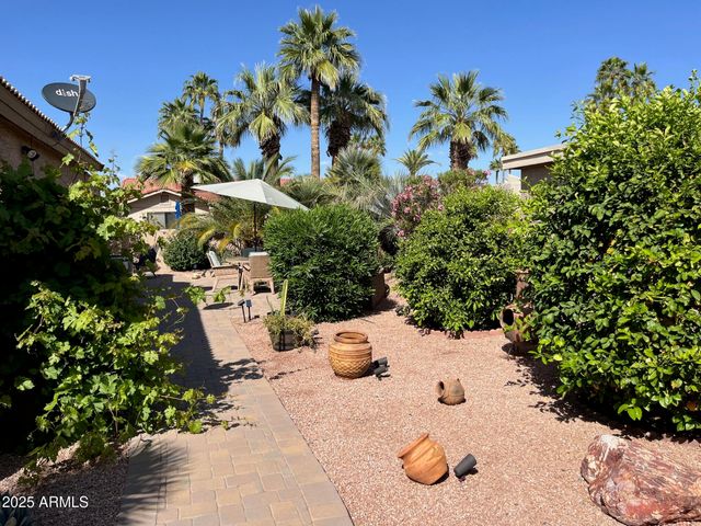 25825 S SHERBROOK Drive, Sun Lakes, AZ 85248