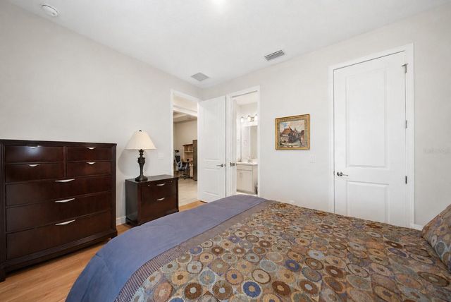 6066 MESA GLEN, Bradenton, FL 34203