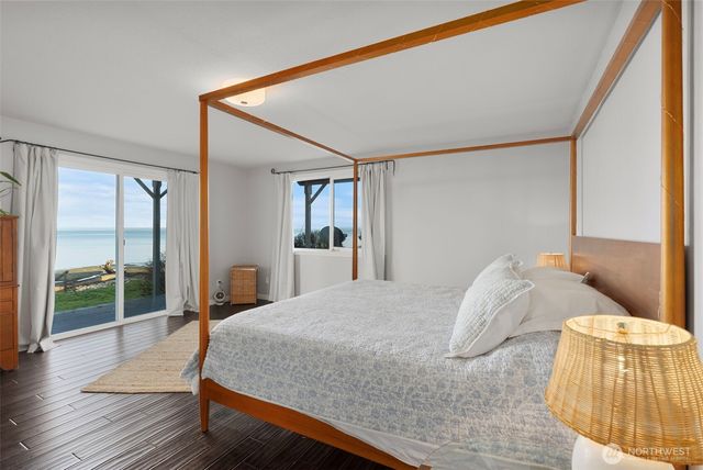 138 Sunrise Avenue SE, Ocean Shores, WA 98569