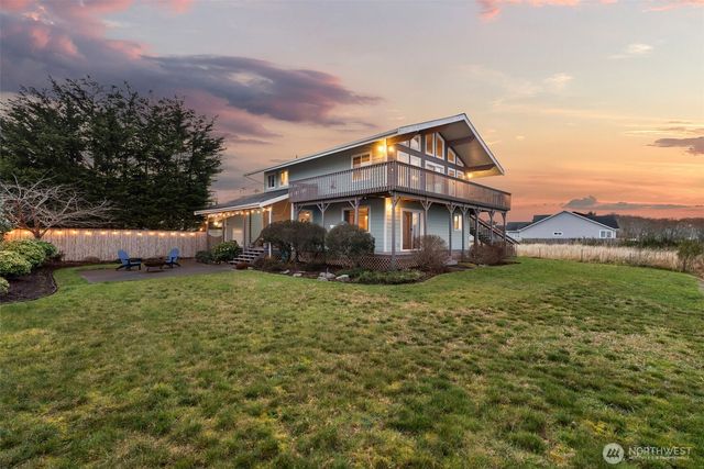 138 Sunrise Avenue SE, Ocean Shores, WA 98569