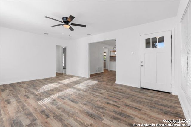 2530 W MISTLETOE AVE, San Antonio, TX 78228