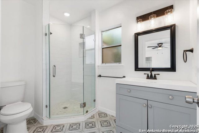 2530 W MISTLETOE AVE, San Antonio, TX 78228