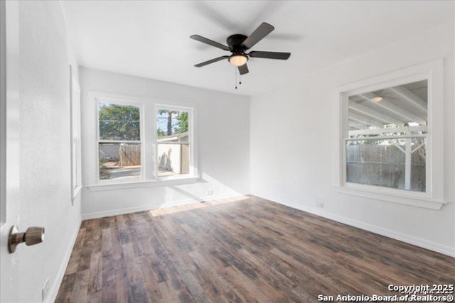 2530 W MISTLETOE AVE, San Antonio, TX 78228