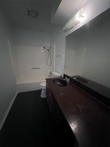 734 Lariat Lane, White Settlement, TX 76108