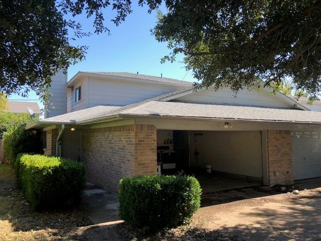 734 Lariat Lane, White Settlement, TX 76108