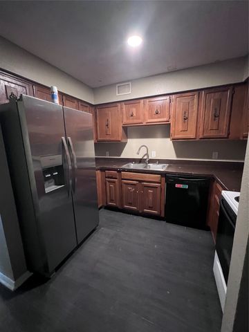 734 Lariat Lane, White Settlement, TX 76108