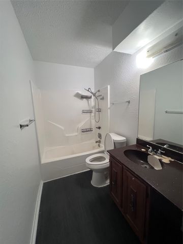 734 Lariat Lane, White Settlement, TX 76108