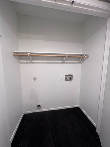 734 Lariat Lane, White Settlement, TX 76108